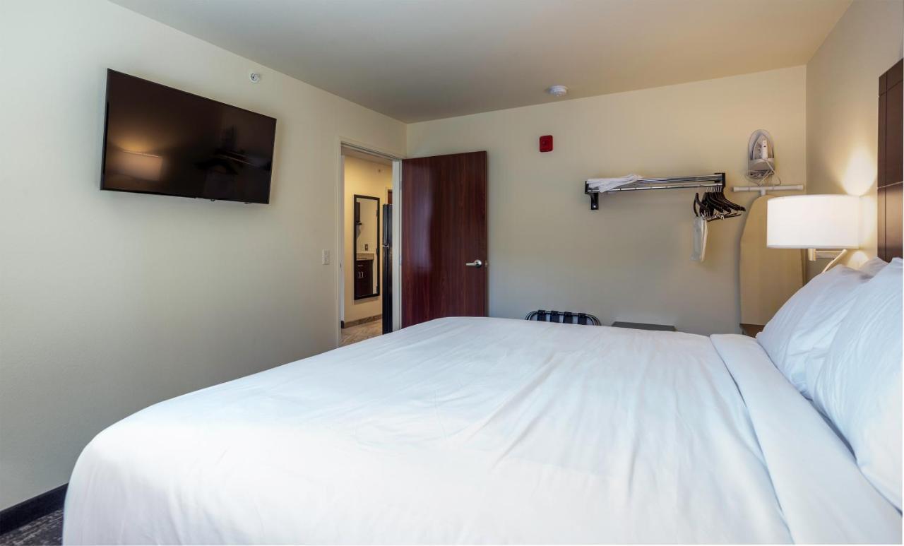 Cobblestone Inn & Suites - Brookville Exteriör bild