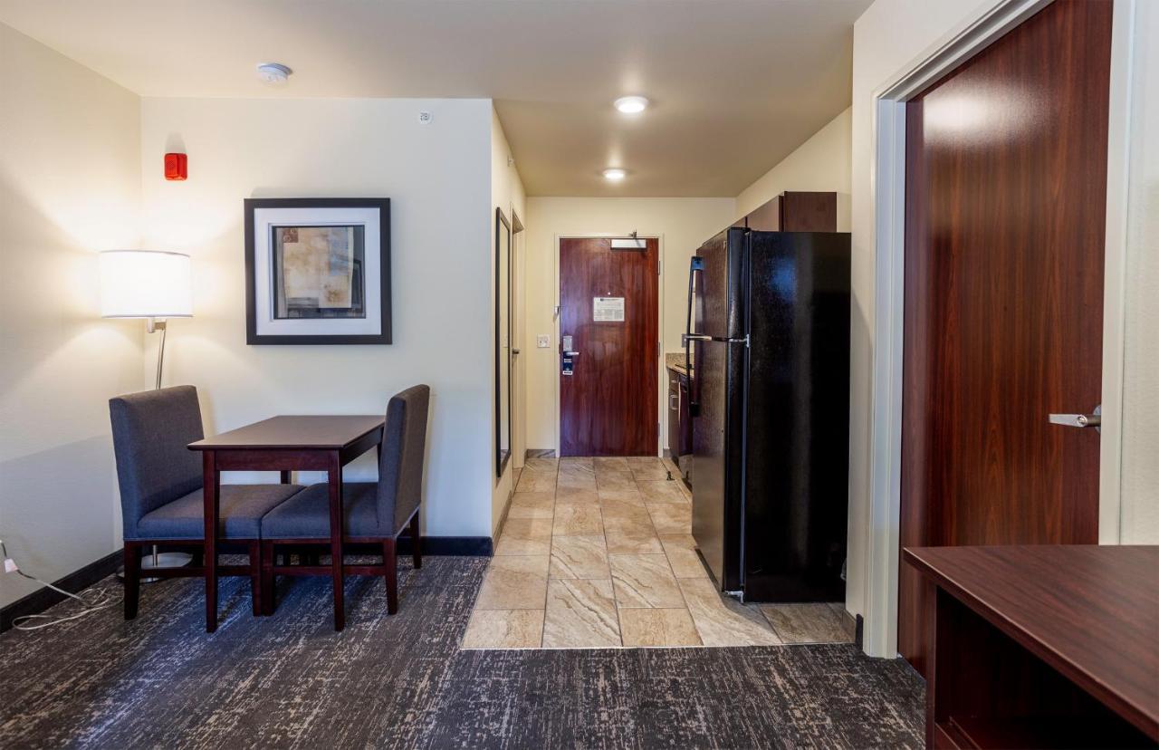 Cobblestone Inn & Suites - Brookville Exteriör bild