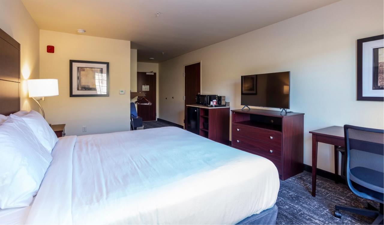 Cobblestone Inn & Suites - Brookville Exteriör bild