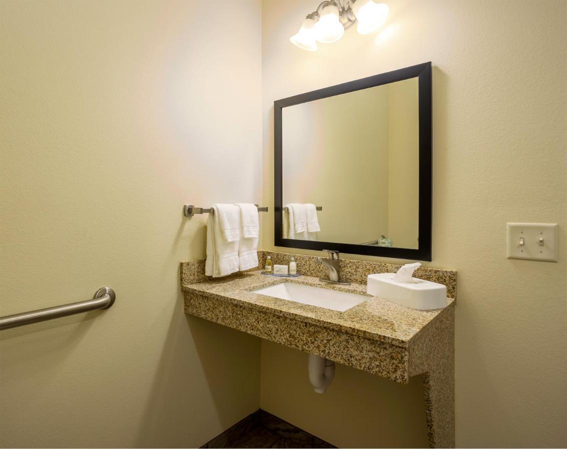Cobblestone Inn & Suites - Brookville Exteriör bild